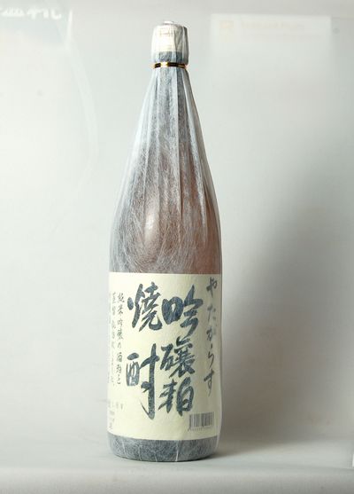 やたがらす吟醸粕焼酎1800m